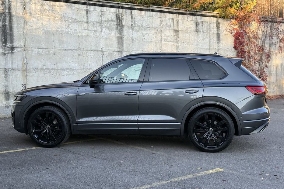 Продам Volkswagen Touareg R-line авто в Рівному 2021 года в Ровно