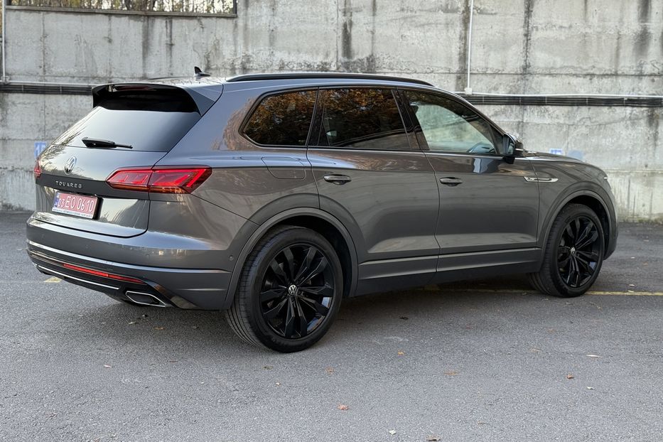 Продам Volkswagen Touareg R-line авто в Рівному 2021 года в Ровно