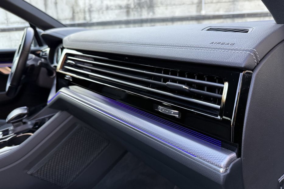 Продам Volkswagen Touareg R-line авто в Рівному 2021 года в Ровно