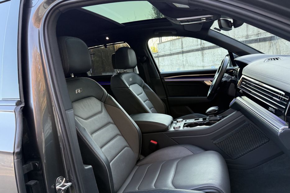 Продам Volkswagen Touareg R-line авто в Рівному 2021 года в Ровно