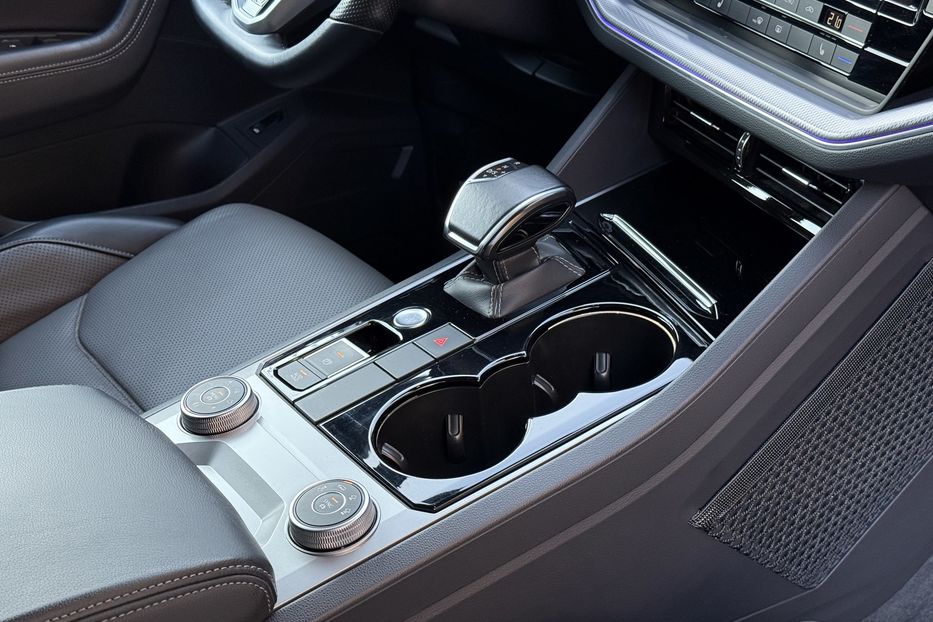 Продам Volkswagen Touareg R-line авто в Рівному 2021 года в Ровно