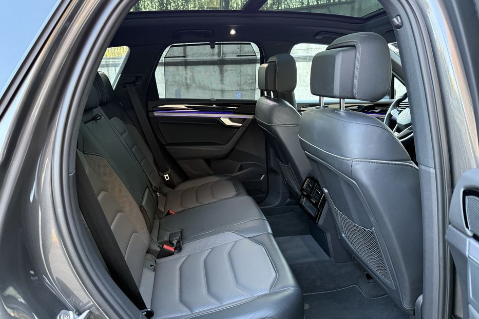 Продам Volkswagen Touareg R-line авто в Рівному 2021 года в Ровно