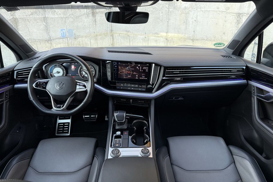 Продам Volkswagen Touareg R-line авто в Рівному 2021 года в Ровно