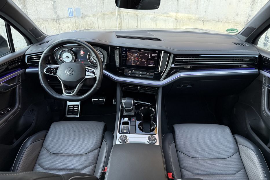 Продам Volkswagen Touareg R-line авто в Рівному 2021 года в Ровно