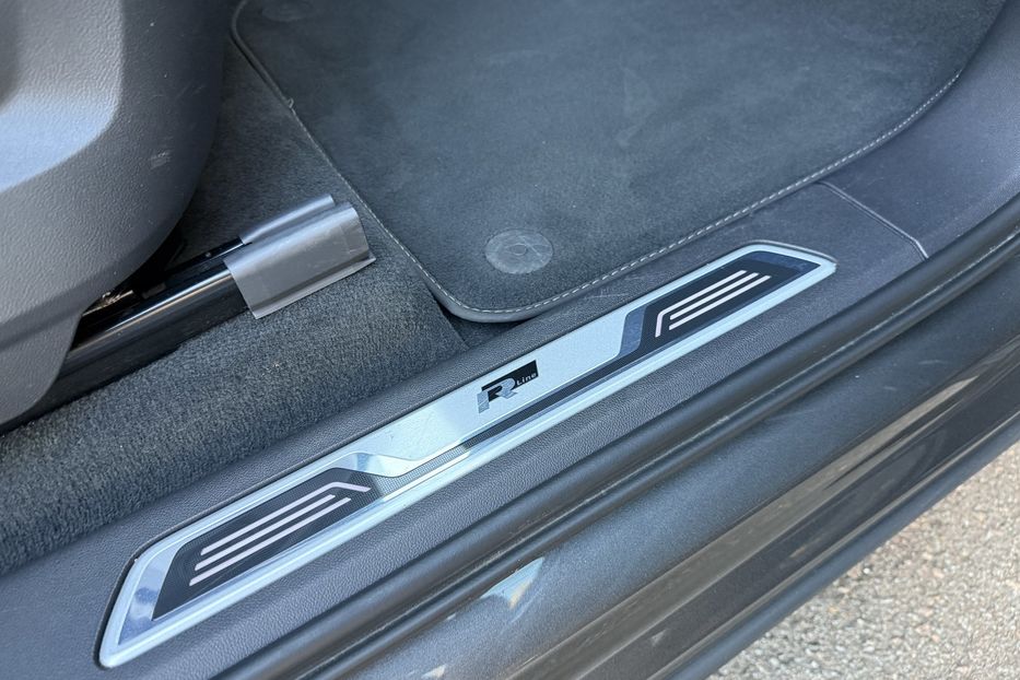 Продам Volkswagen Touareg R-line авто в Рівному 2021 года в Ровно