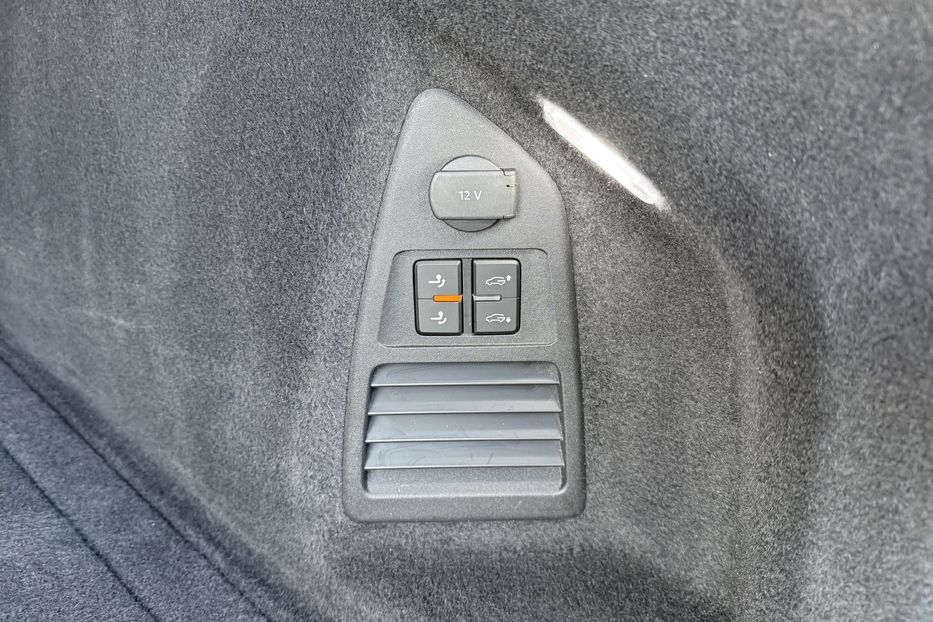 Продам Volkswagen Touareg R-line авто в Рівному 2021 года в Ровно