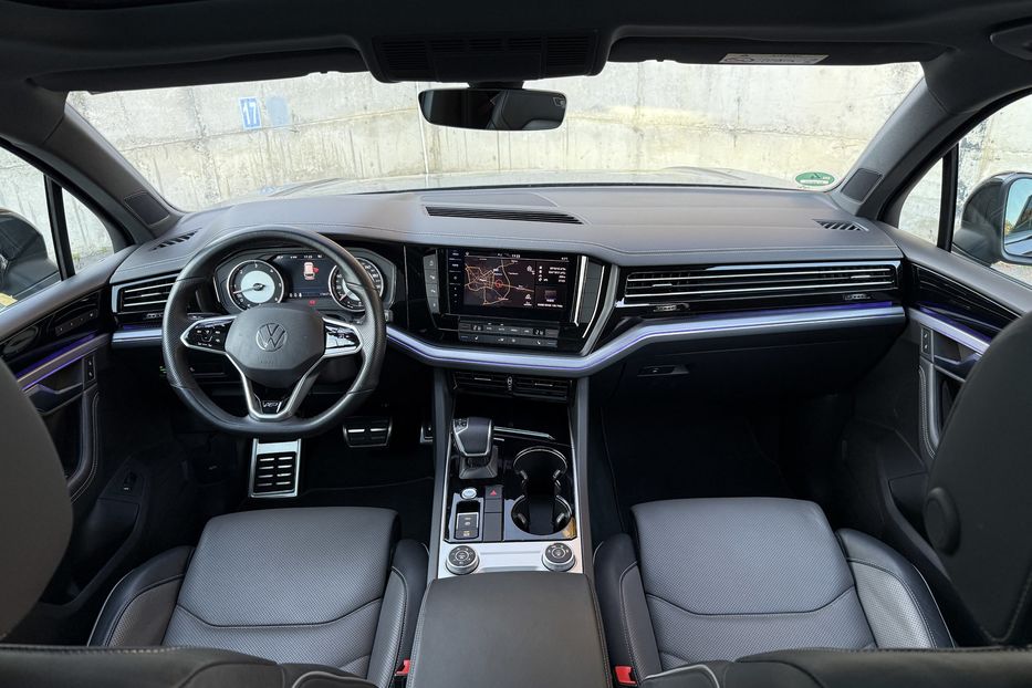 Продам Volkswagen Touareg R-line авто в Рівному 2021 года в Ровно