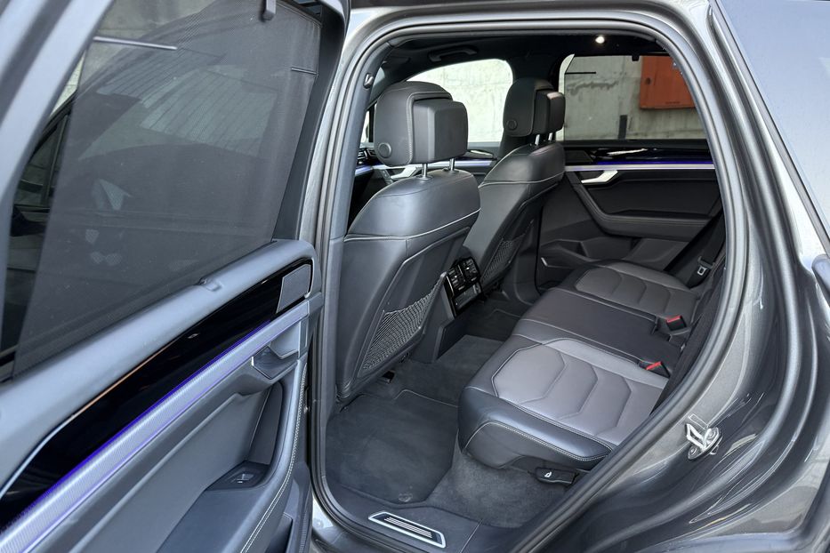 Продам Volkswagen Touareg R-line авто в Рівному 2021 года в Ровно