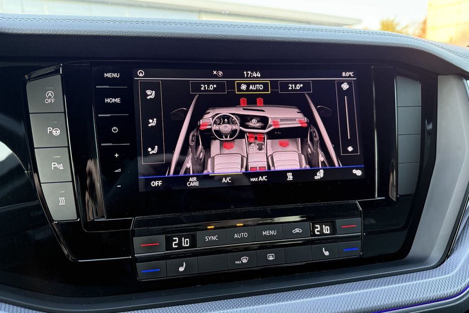 Продам Volkswagen Touareg R-line авто в Рівному 2021 года в Ровно