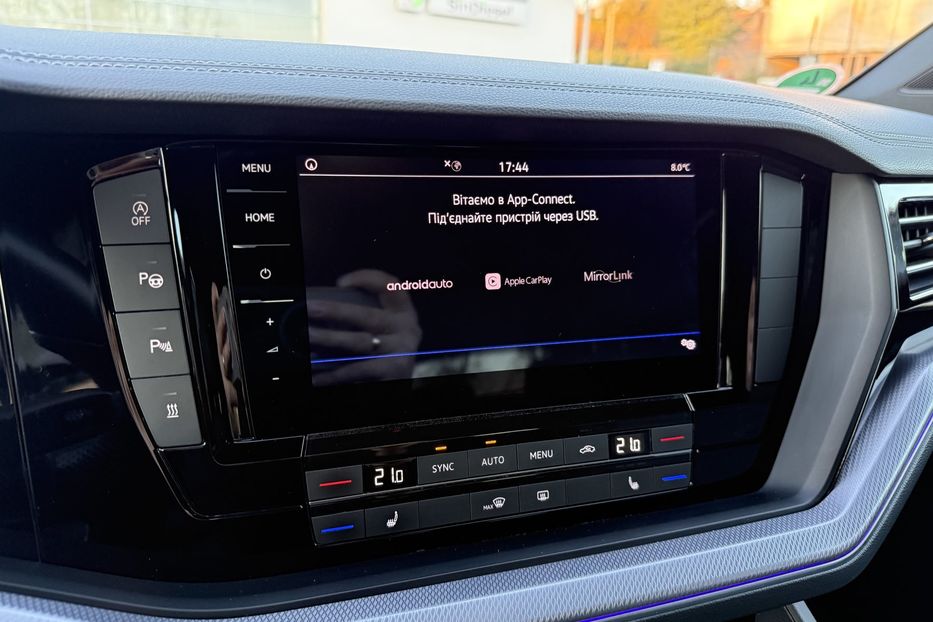 Продам Volkswagen Touareg R-line авто в Рівному 2021 года в Ровно