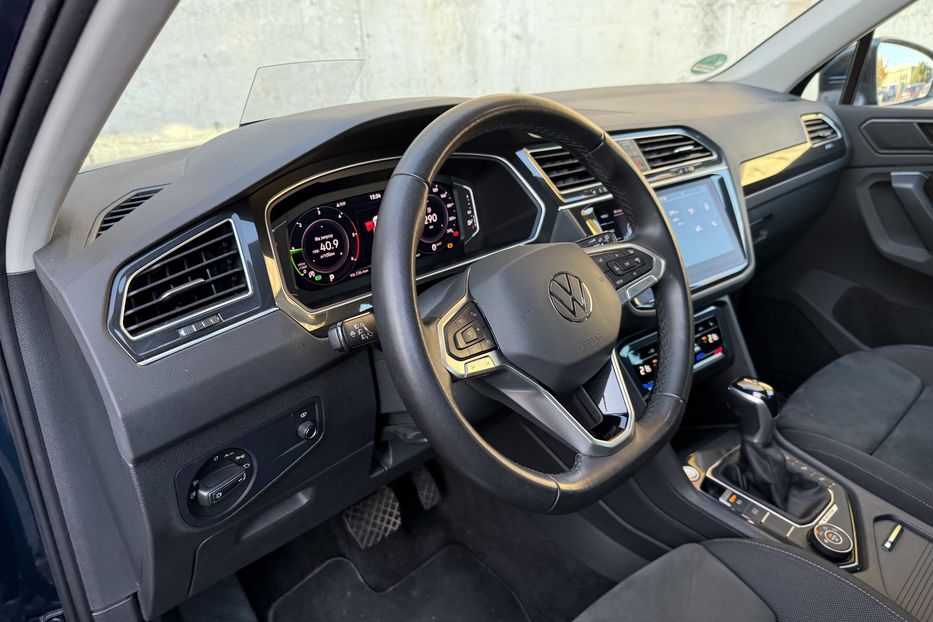 Продам Volkswagen Tiguan Elegance авто в Рівному 2021 года в Ровно