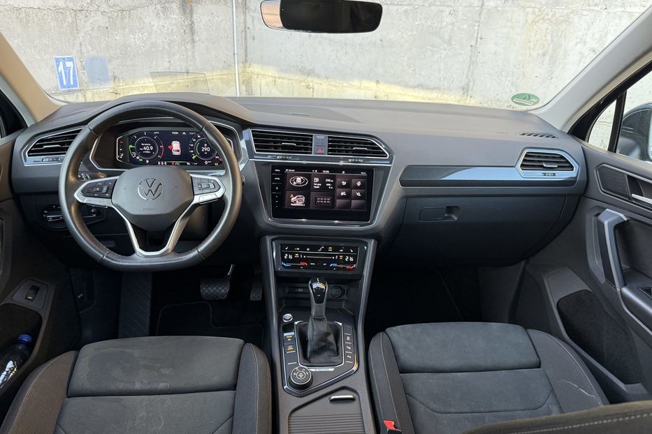 Продам Volkswagen Tiguan Elegance авто в Рівному 2021 года в Ровно