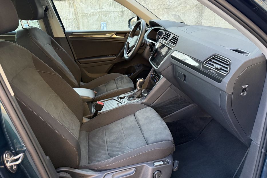 Продам Volkswagen Tiguan Elegance авто в Рівному 2021 года в Ровно