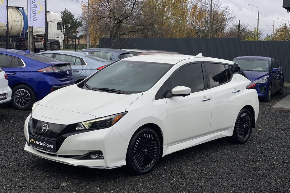 Продам Nissan Leaf 62 квт 2023 года в Луцке