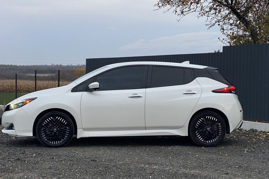 Продам Nissan Leaf 62 квт 2023 года в Луцке