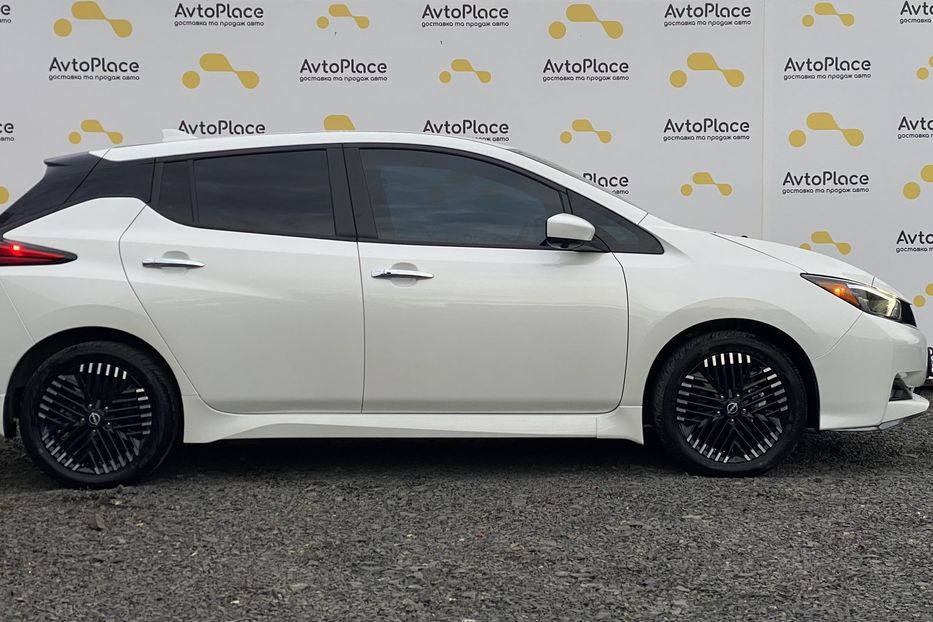 Продам Nissan Leaf 62 квт 2023 года в Луцке
