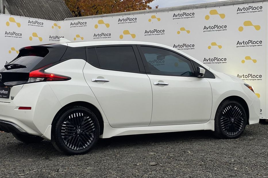 Продам Nissan Leaf 62 квт 2023 года в Луцке