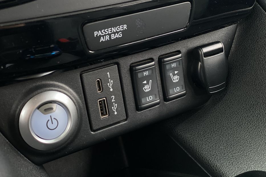 Продам Nissan Leaf 62 квт 2023 года в Луцке