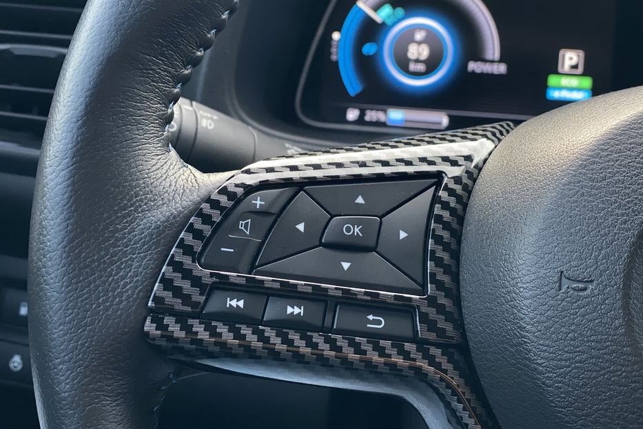 Продам Nissan Leaf 62 квт 2023 года в Луцке