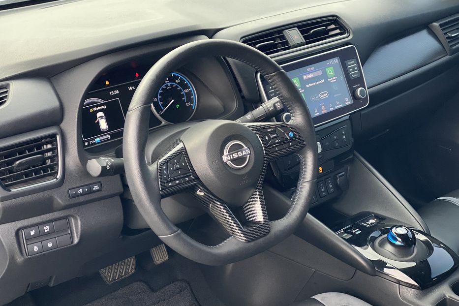 Продам Nissan Leaf 62 квт 2023 года в Луцке