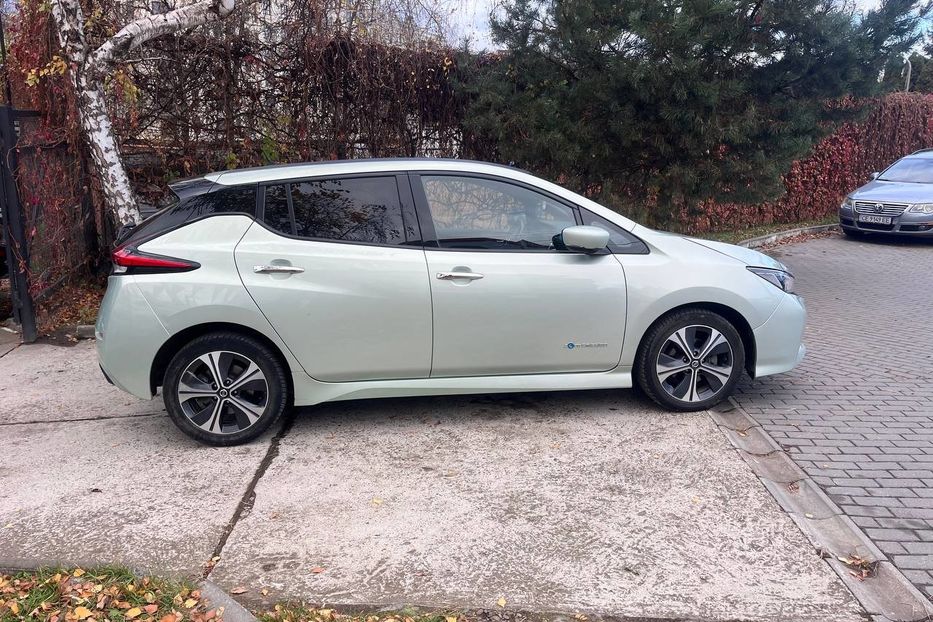 Продам Nissan Leaf 2018 года в Черновцах