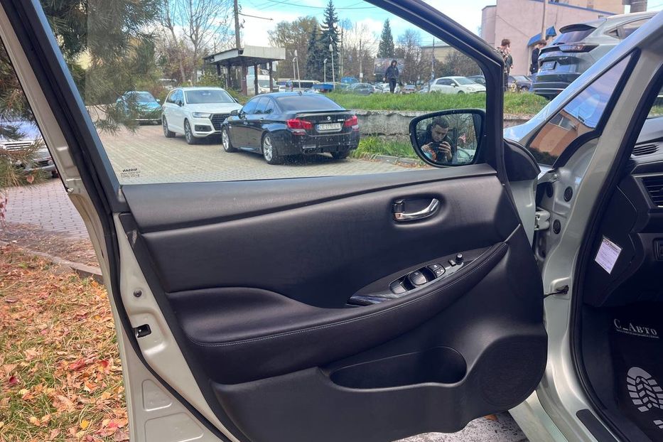 Продам Nissan Leaf 2018 года в Черновцах