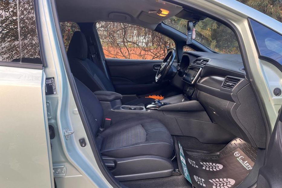 Продам Nissan Leaf 2018 года в Черновцах