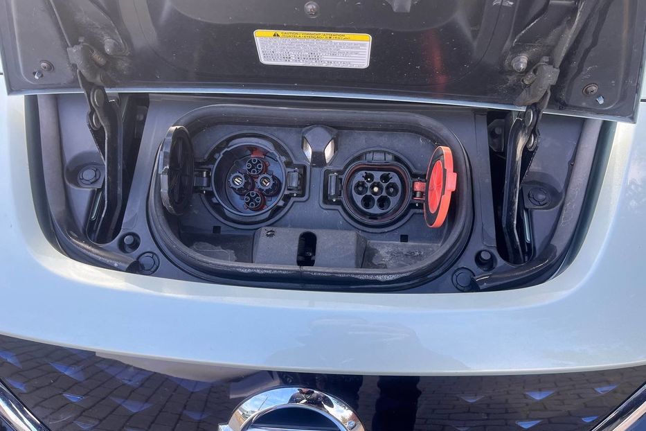 Продам Nissan Leaf 2018 года в Черновцах