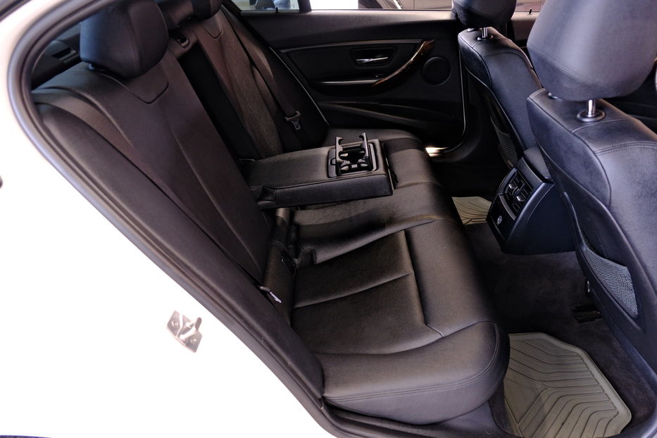 Продам BMW 328 d 2013 года в Одессе