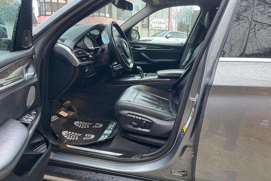 Продам BMW X5 2015 года в Черновцах