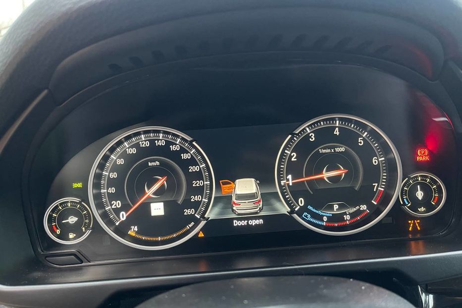 Продам BMW X5 2015 года в Черновцах