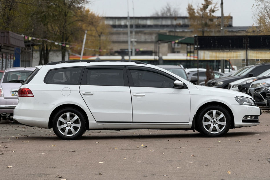 Продам Volkswagen Passat B7 2011 года в Киеве