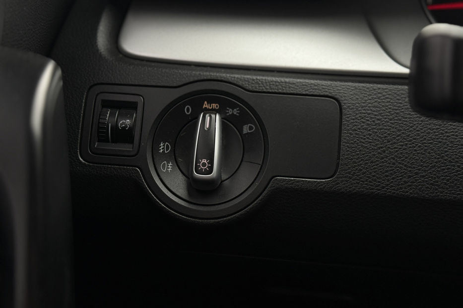 Продам Volkswagen Passat B7 2011 года в Киеве