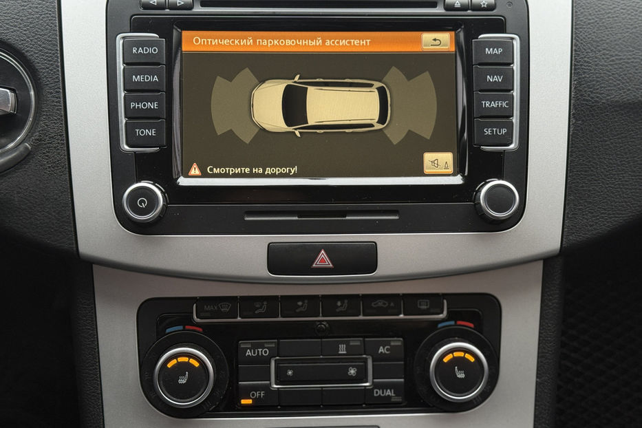 Продам Volkswagen Passat B7 2011 года в Киеве