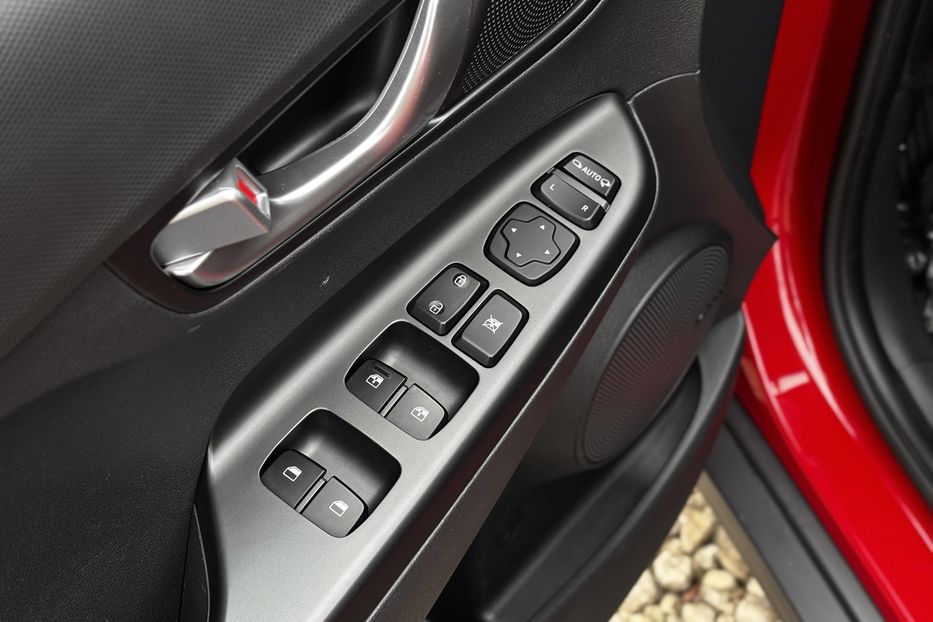 Продам Hyundai Kona 64 KW авто у Львові 2022 года в Львове