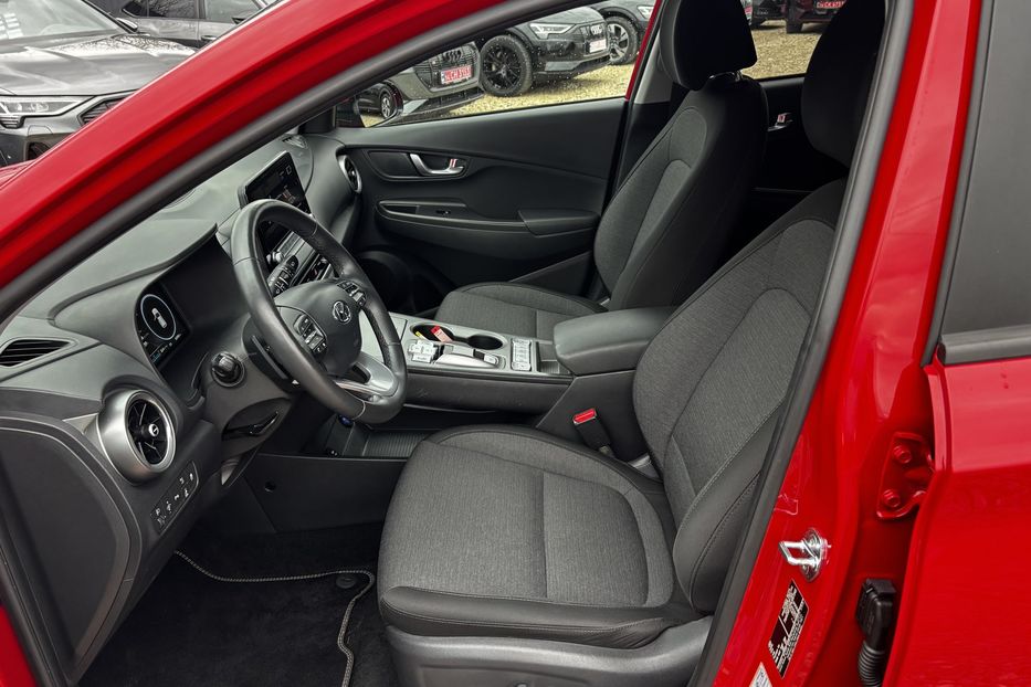 Продам Hyundai Kona 64 KW авто у Львові 2022 года в Львове