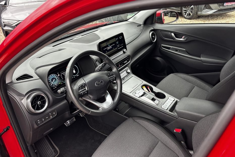 Продам Hyundai Kona 64 KW авто у Львові 2022 года в Львове