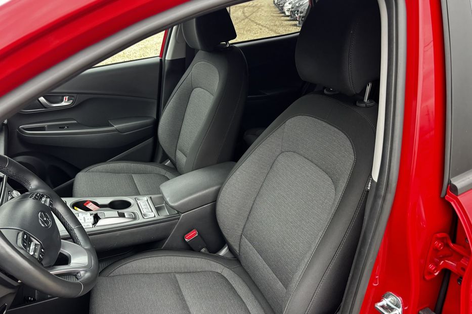 Продам Hyundai Kona 64 KW авто у Львові 2022 года в Львове