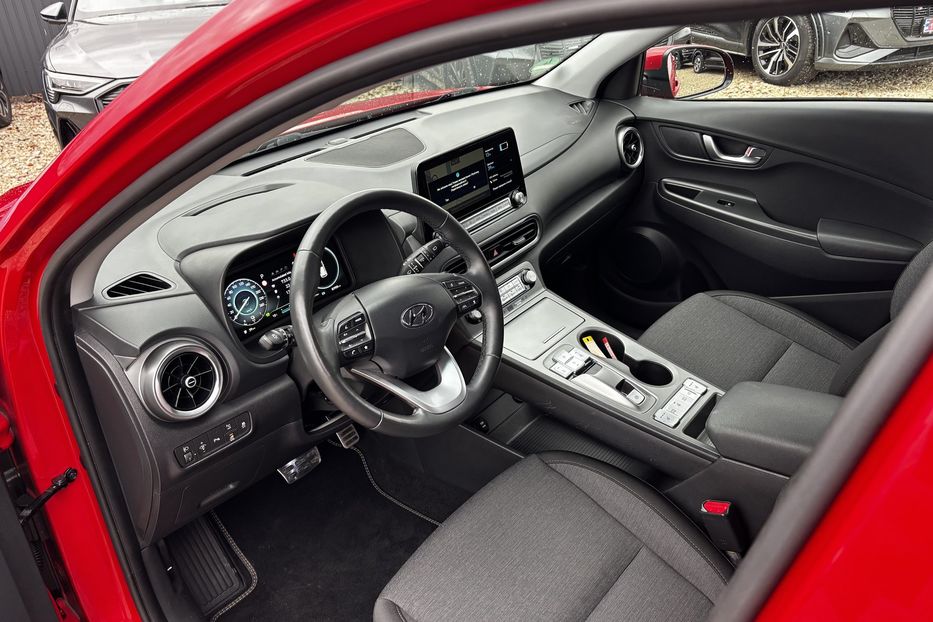 Продам Hyundai Kona 64 KW авто у Львові 2022 года в Львове