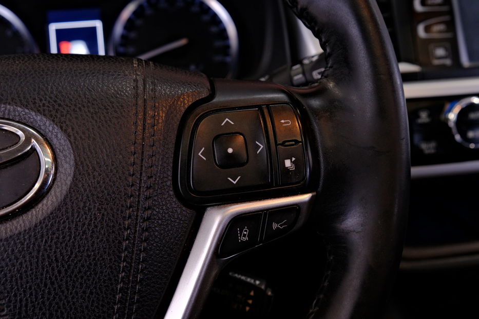 Продам Toyota Highlander 2017 года в Одессе