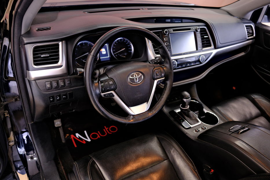 Продам Toyota Highlander 2017 года в Одессе