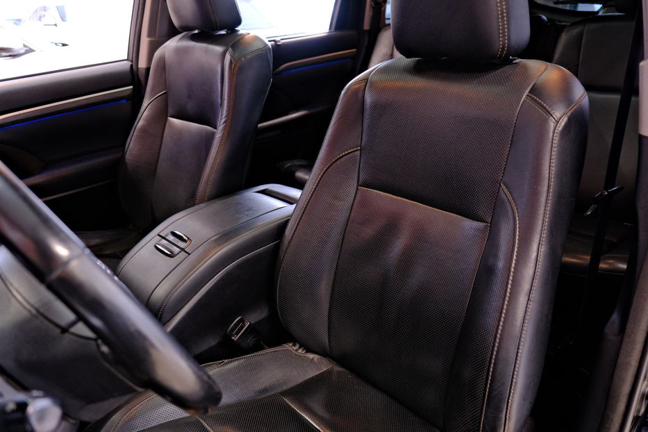 Продам Toyota Highlander 2017 года в Одессе