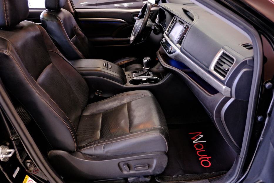 Продам Toyota Highlander 2017 года в Одессе