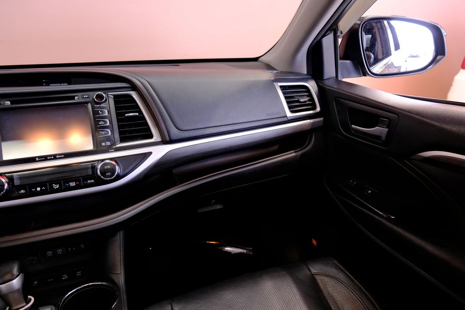 Продам Toyota Highlander 2017 года в Одессе