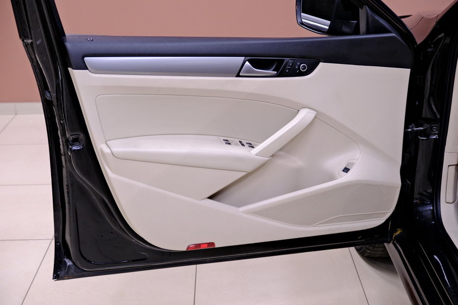 Продам Volkswagen Passat B7 NMS 2015 года в Одессе