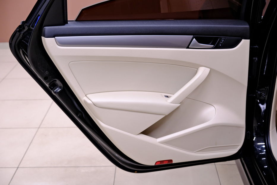 Продам Volkswagen Passat B7 NMS 2015 года в Одессе