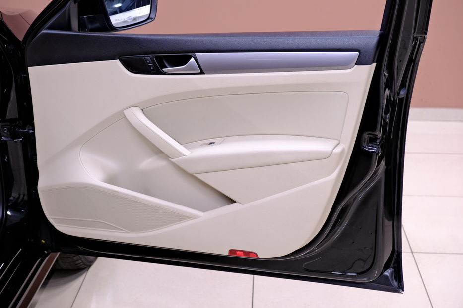 Продам Volkswagen Passat B7 NMS 2015 года в Одессе