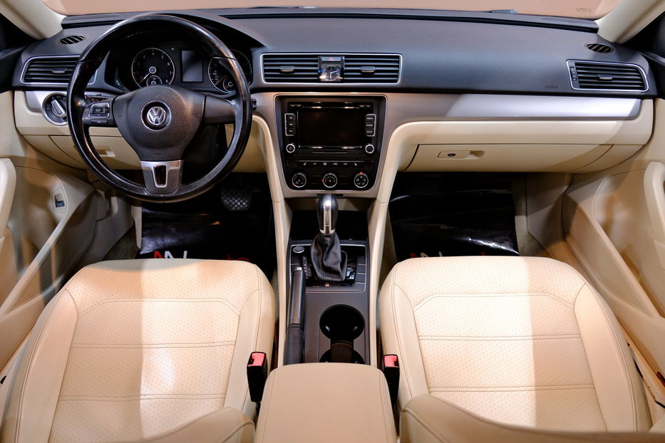 Продам Volkswagen Passat B7 NMS 2015 года в Одессе