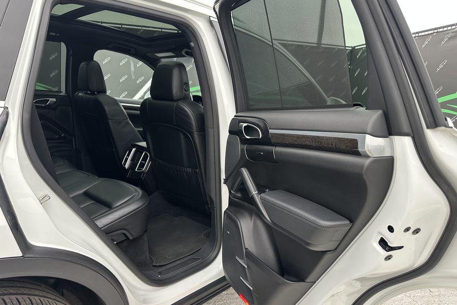 Продам Porsche Cayenne S 2016 года в Киеве