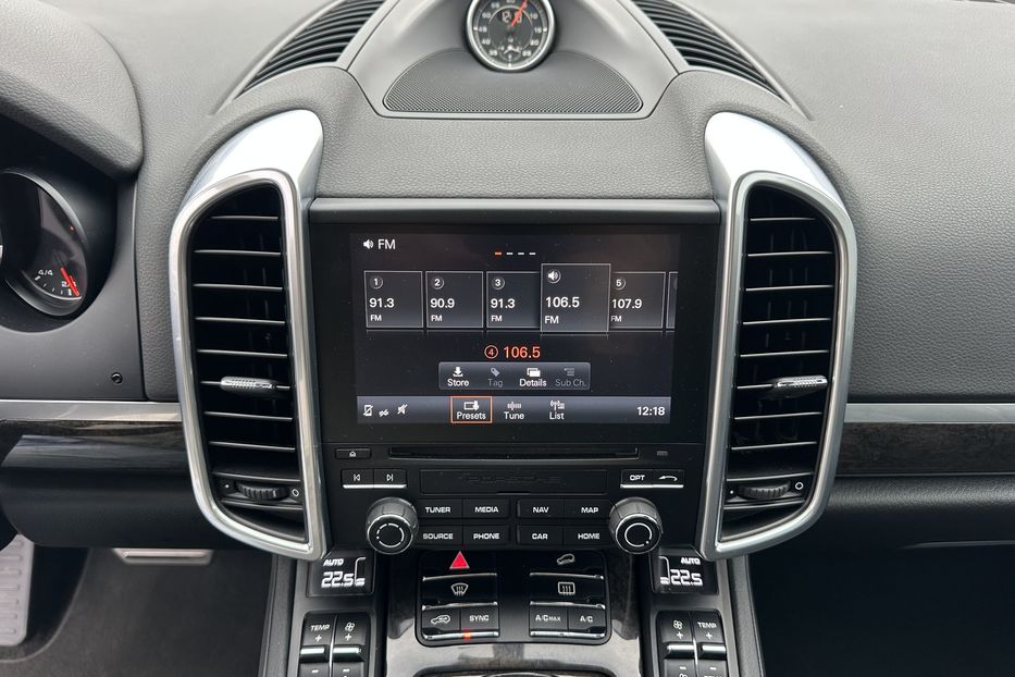 Продам Porsche Cayenne S 2016 года в Киеве